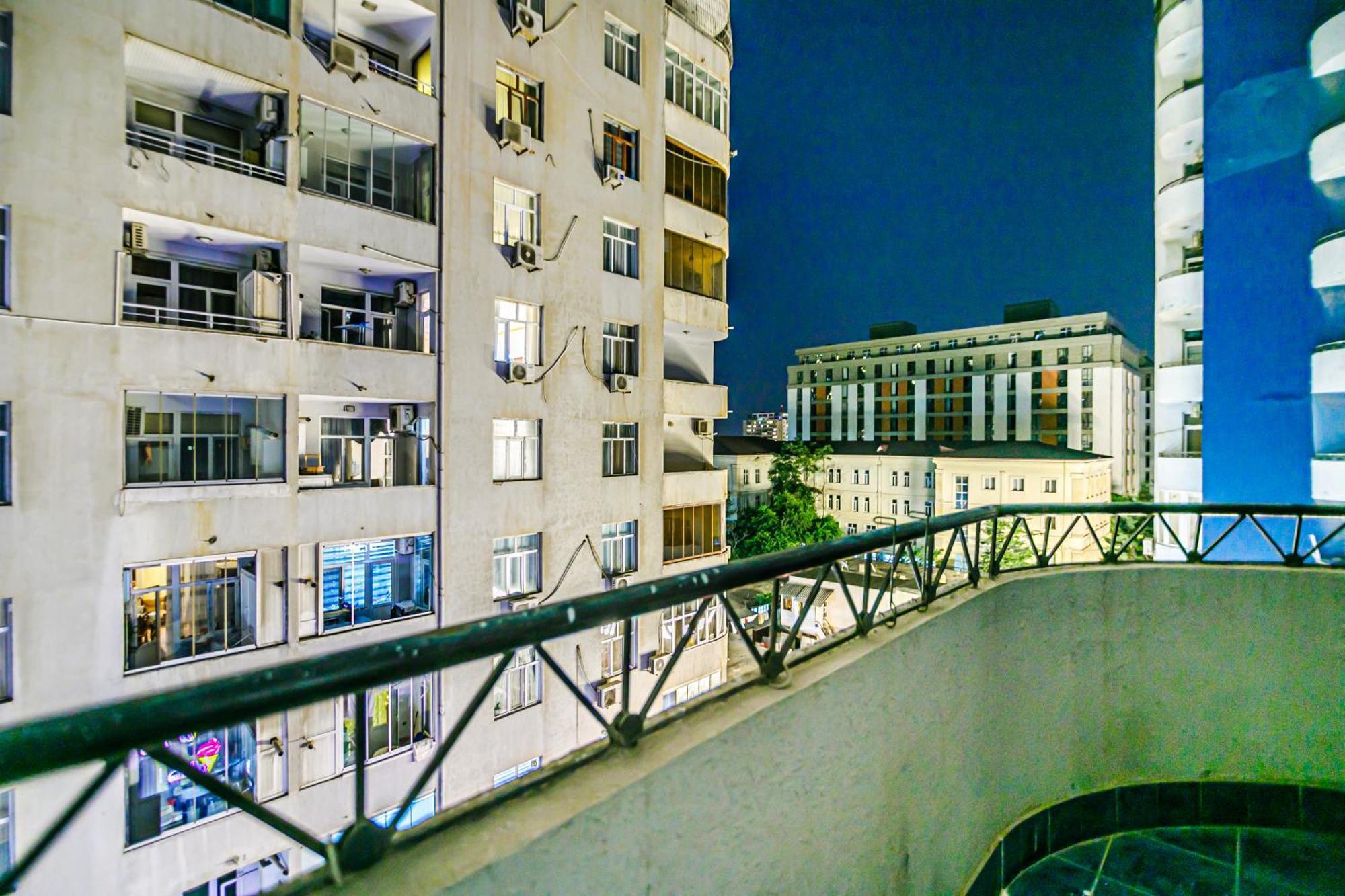 Nizami Apartment By Baku Housing Екстер'єр фото