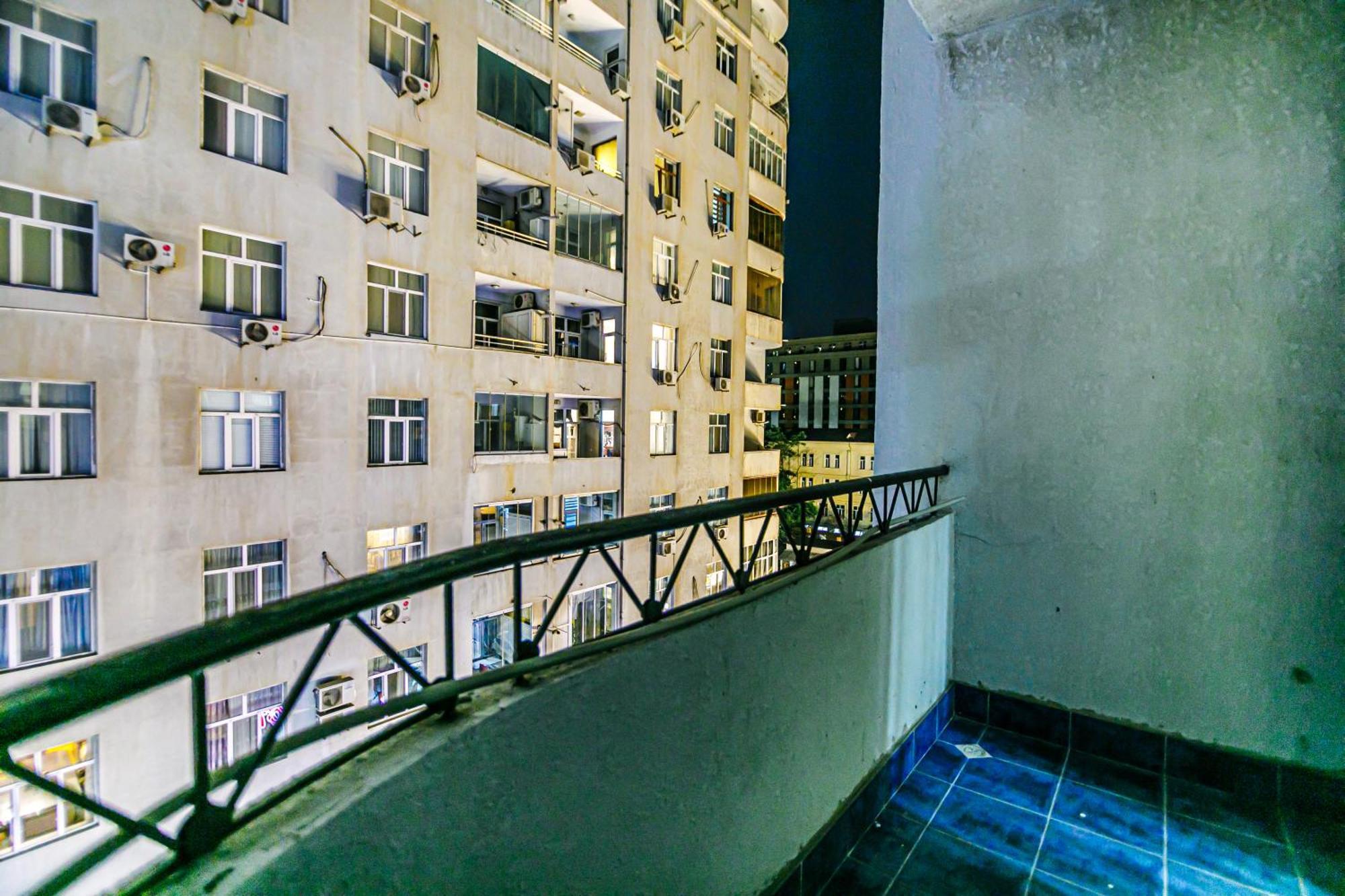 Nizami Apartment By Baku Housing Екстер'єр фото